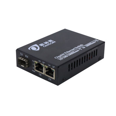 Mini Size SMF/MMF 2 Port Fiber Optic Ethernet Switch Desktop 20Km Transimission